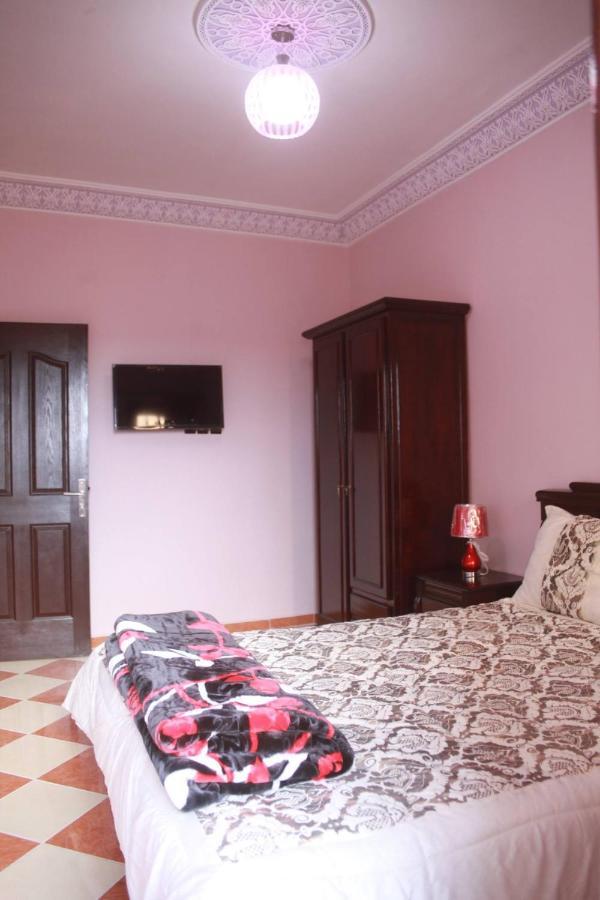 Residence Dikre วาร์ซาเซต ภายนอก รูปภาพ