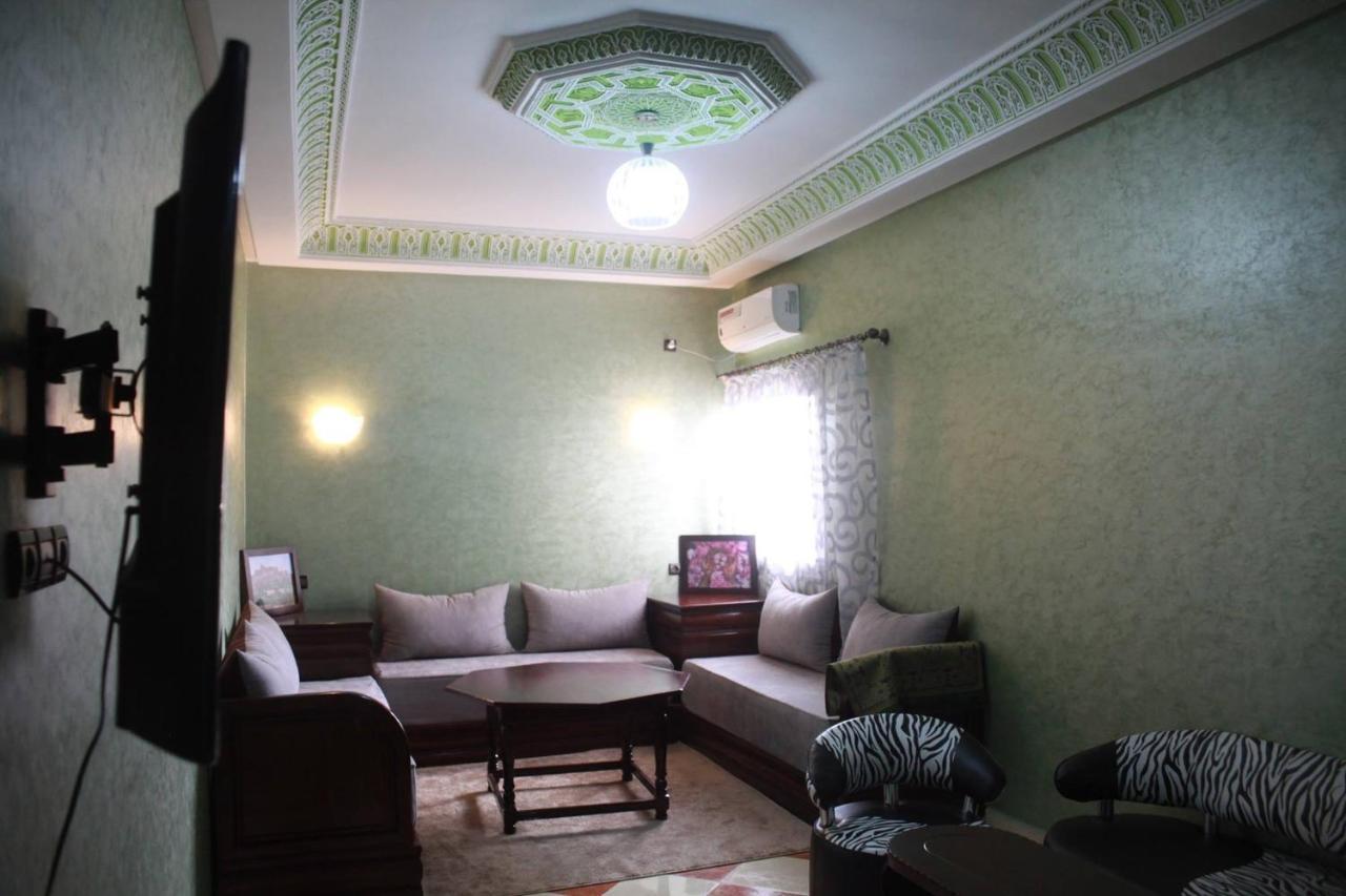 Residence Dikre วาร์ซาเซต ภายนอก รูปภาพ