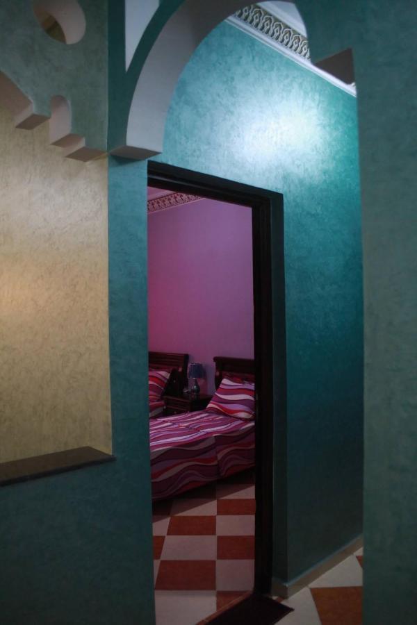 Residence Dikre วาร์ซาเซต ภายนอก รูปภาพ